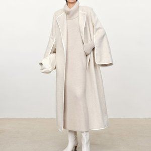 BNWT CHICJOC Frosty Flowing Cape: A MOESSMEI Masterpiece in Mohair Alpaca Wool